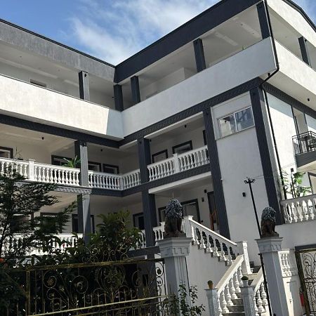 Vila Aaron Durrës Exterior foto