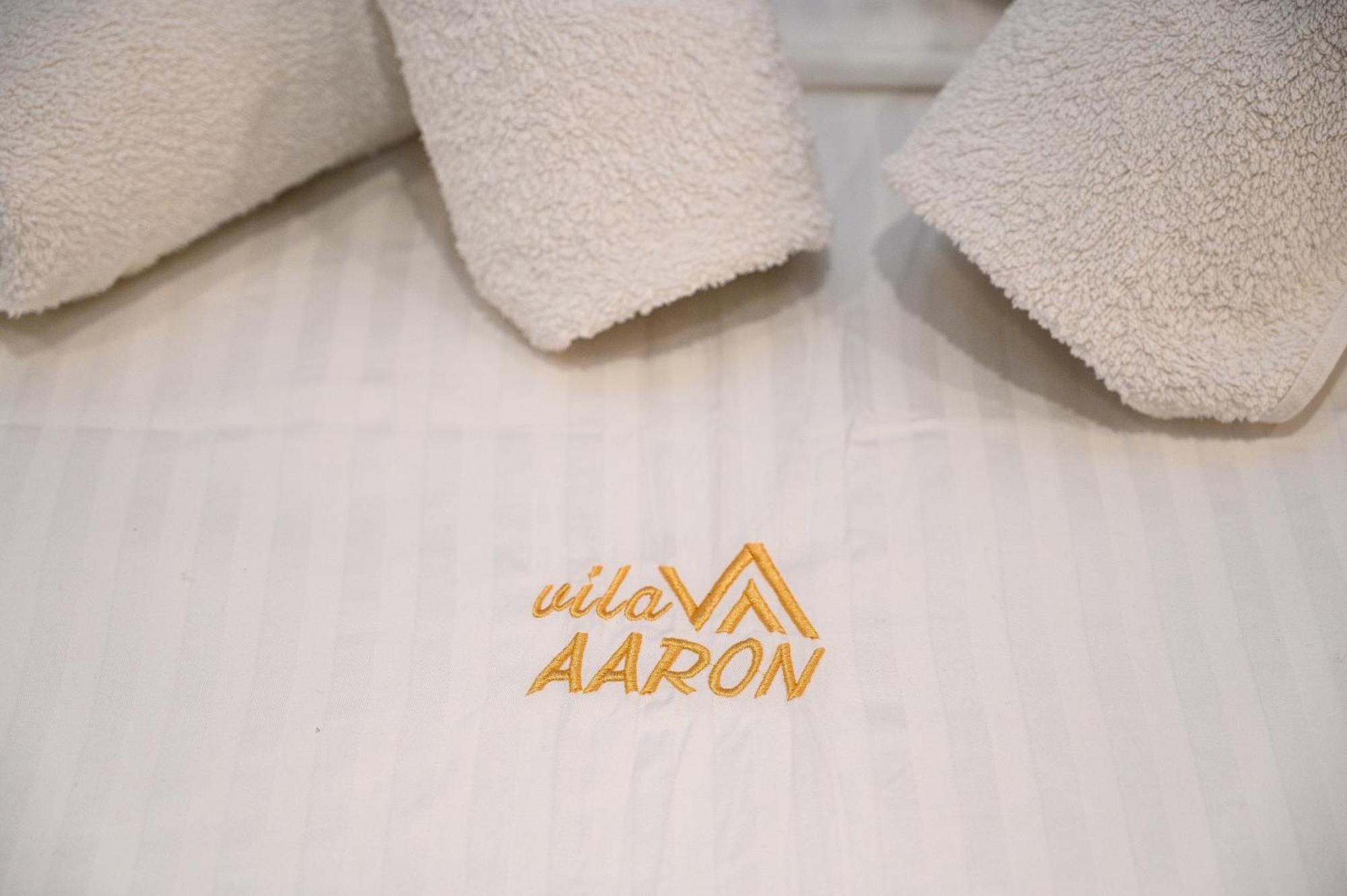 Vila Aaron Durrës Exterior foto
