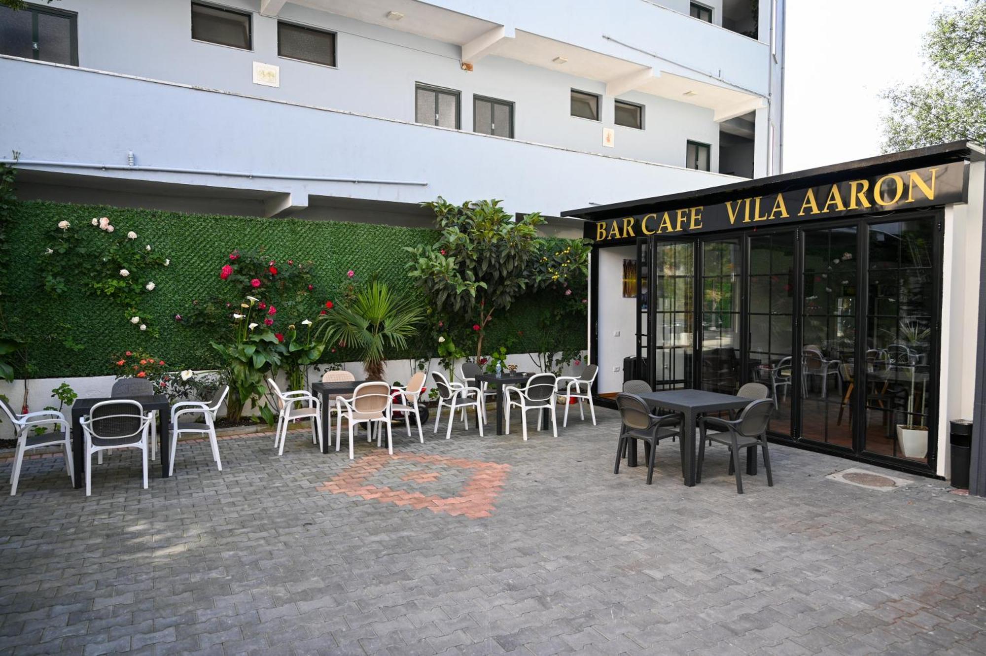 Vila Aaron Durrës Exterior foto