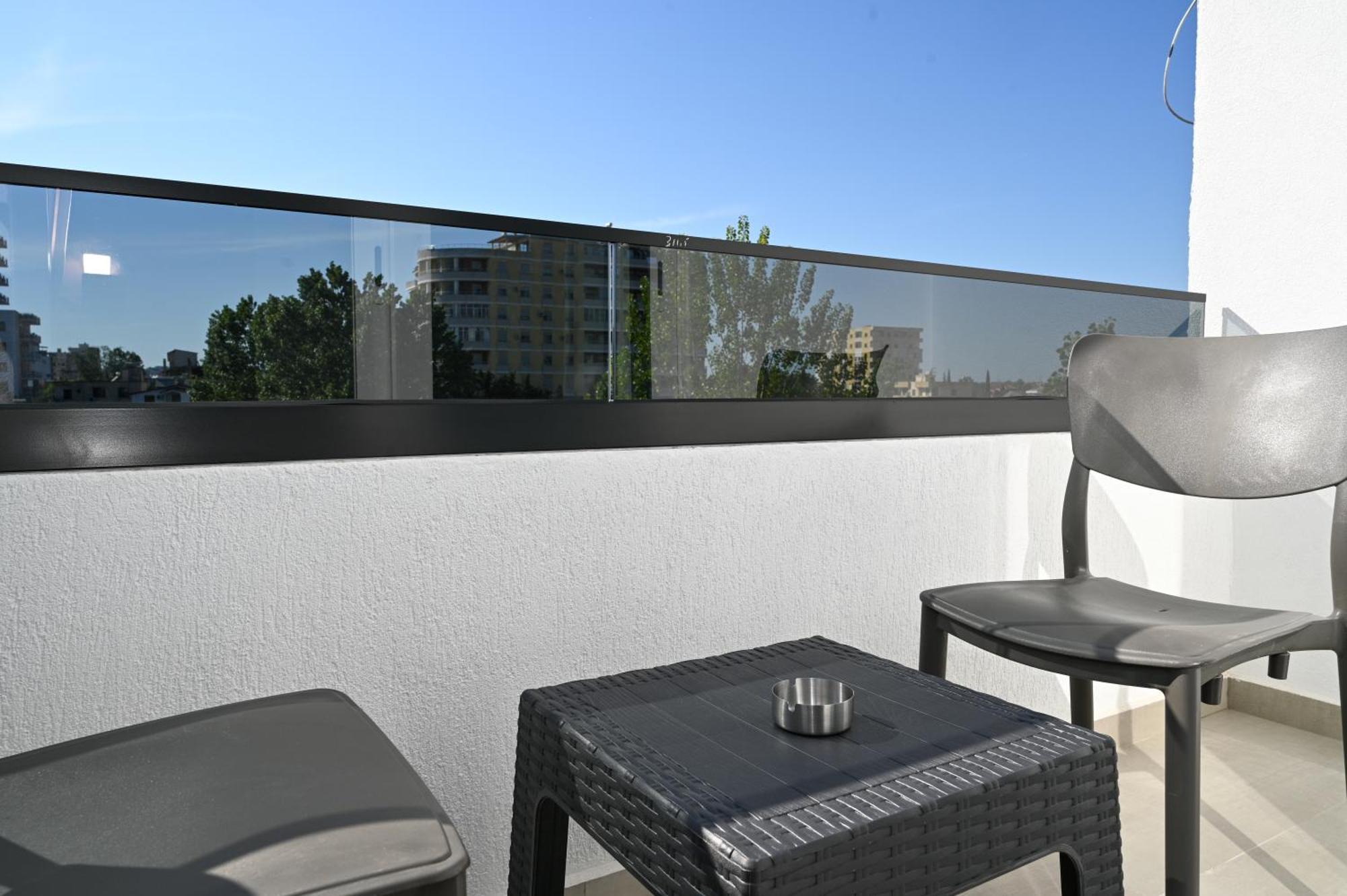 Vila Aaron Durrës Exterior foto